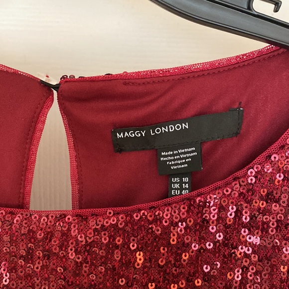 Brand new formal dress. Worn once. No snags or damage. - Picture 6 of 8